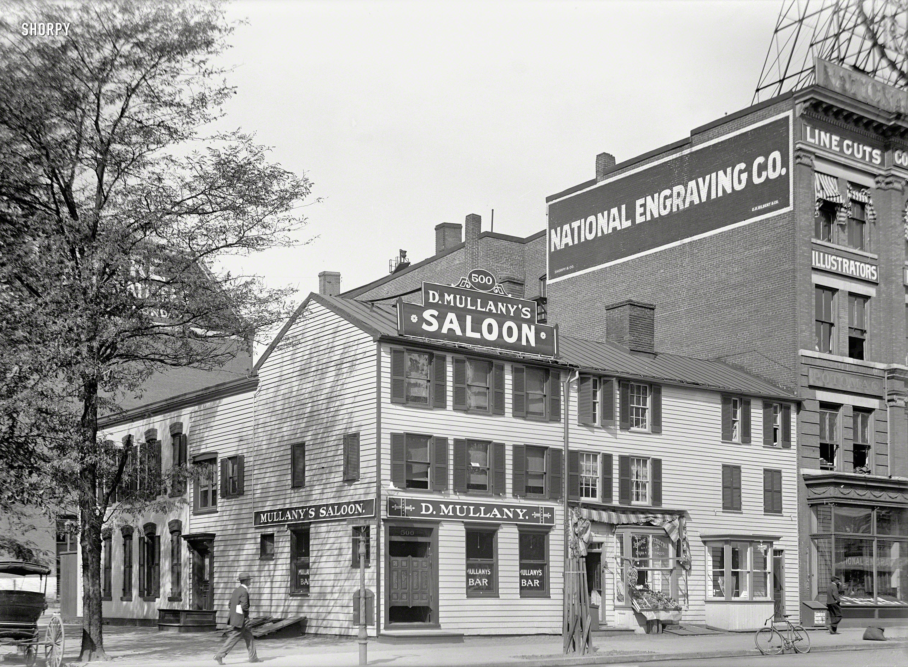Washington, D.C., 1913. "Mullany's Saloon, 14th & E Sts. N.W." More about this venerable watering hole here. Harris & Ewing glass negative. View full size.