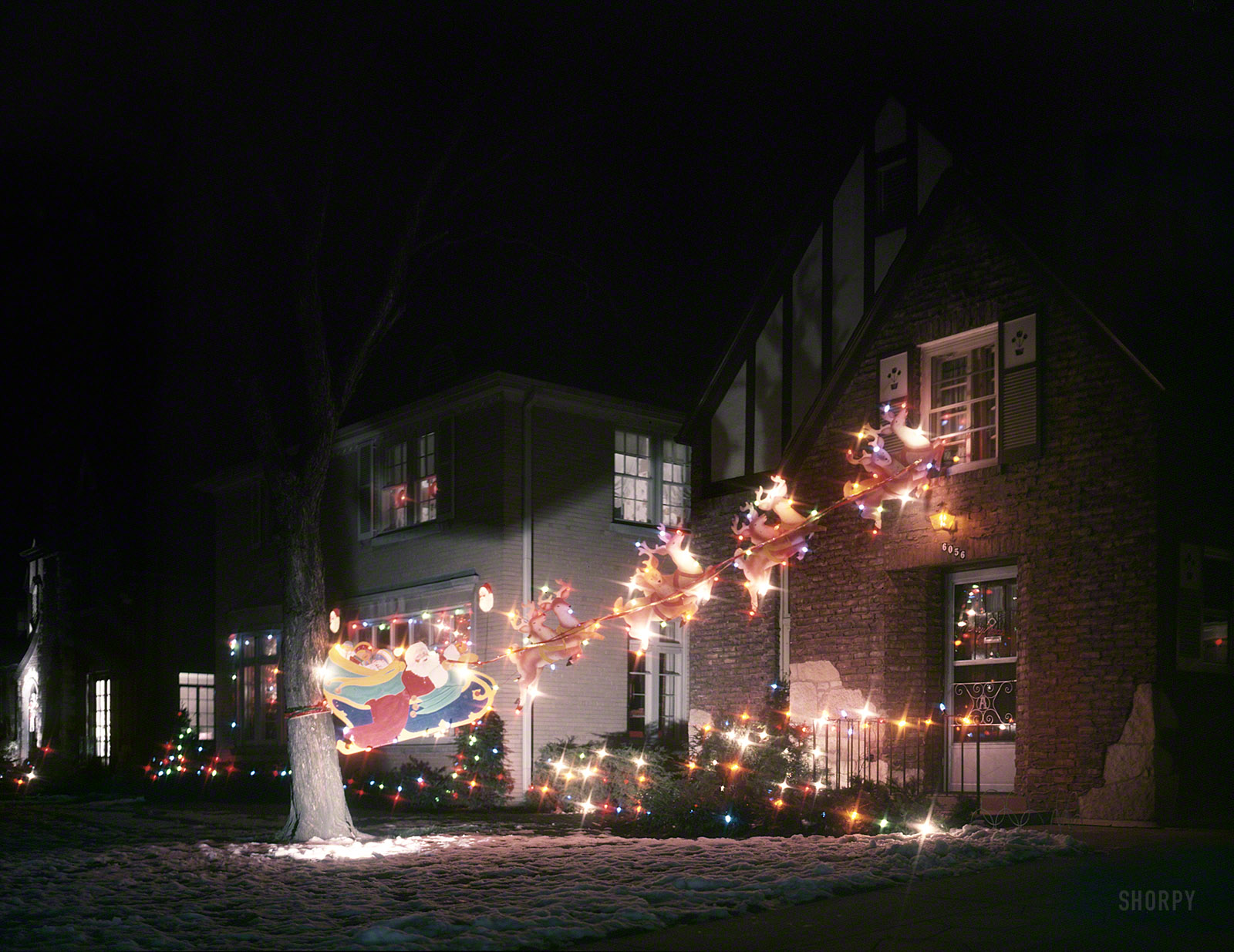 December 1953. "Outdoor Christmas decorations." Color transparency from photos by Jim Hansen and Bob Lerner for Look magazine. View full size.