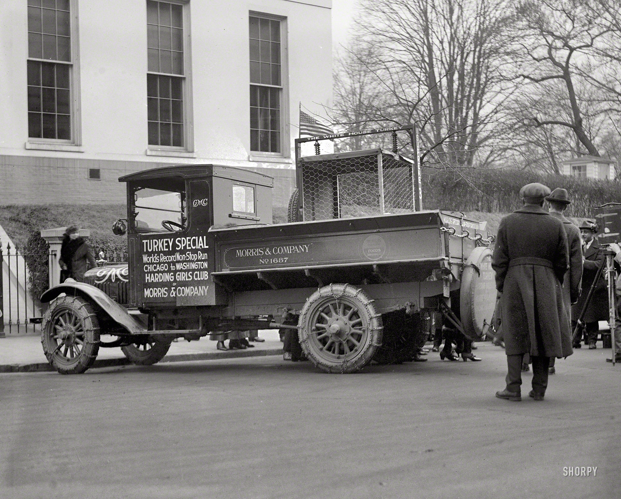 November 1922. Washington, D.C. "Truck with White House turkey, 'Supreme 3.'" National Photo Company Collection glass negative. View full size.