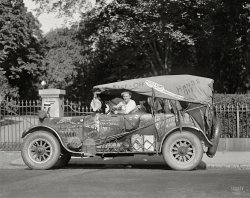 Traveling De Lux: 1924