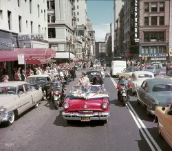 1952. Motorcade to nowhere: Democratic presidential candidate Adlai Stevenson in San Francisco. Photo by Bob Lerner for Look magazine. View full size.