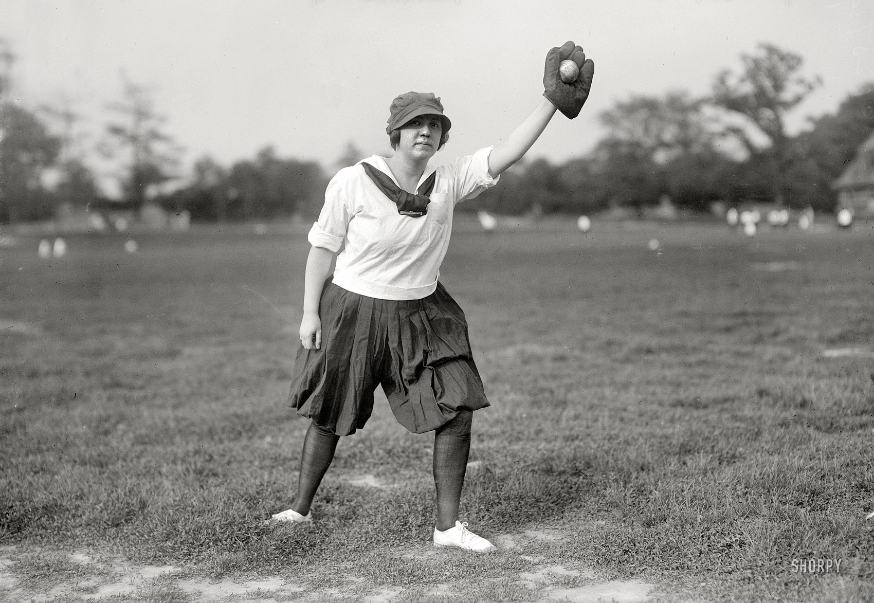 "H. Kaczmarek, woman baseball player." Her teammates included Belle North and Regina Gross. 5x7 glass negative, Bain News Service. View full size.