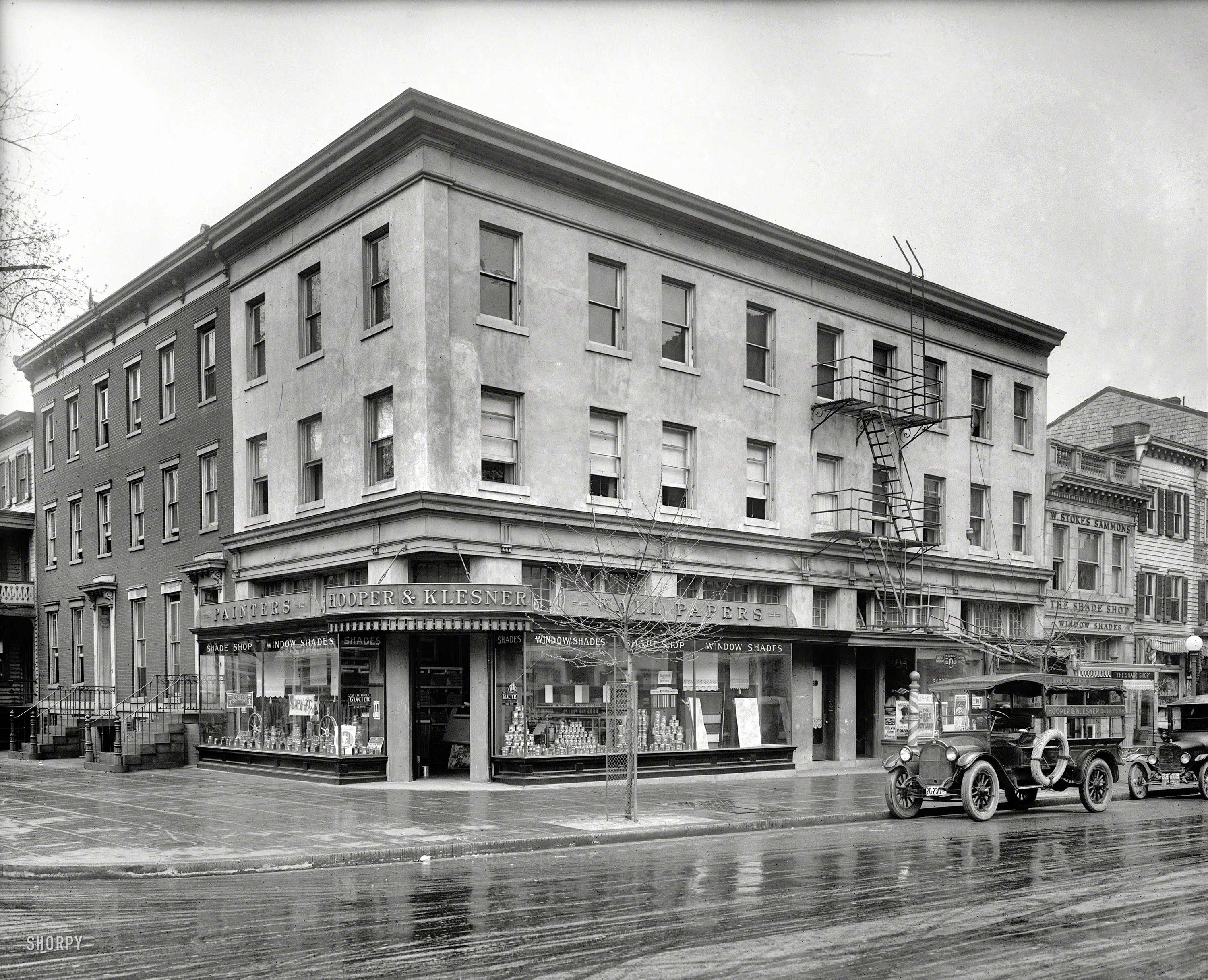 Washington, D.C., circa 1920. "Hooper & Klesner Building, 12th & H Streets." This block would seem to be Windowshade Central for the nation's capital. National Photo Company Collection glass negative. View full size.