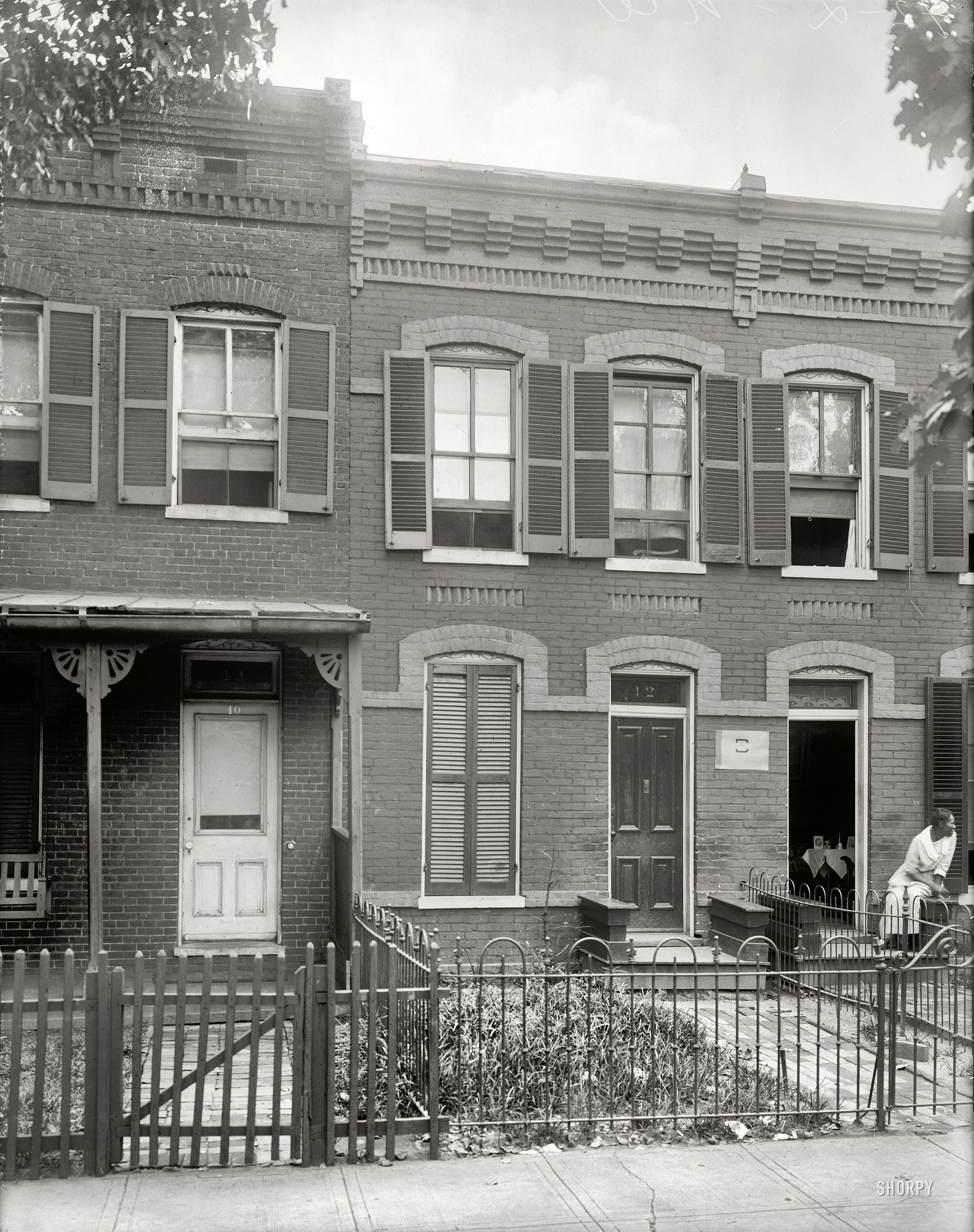Washington, D.C., circa 1922. "Washington Times -- 42 L Street N.W." Photo of a long-vanished row house made in connection with a real estate listing. National Photo Company Collection glass negative. View full size.