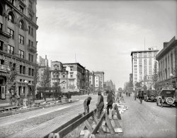 Washington, D.C., 1920. "Street scenes, 14th & New York Avenue." National Photo Company Collection glass negative. View full size.