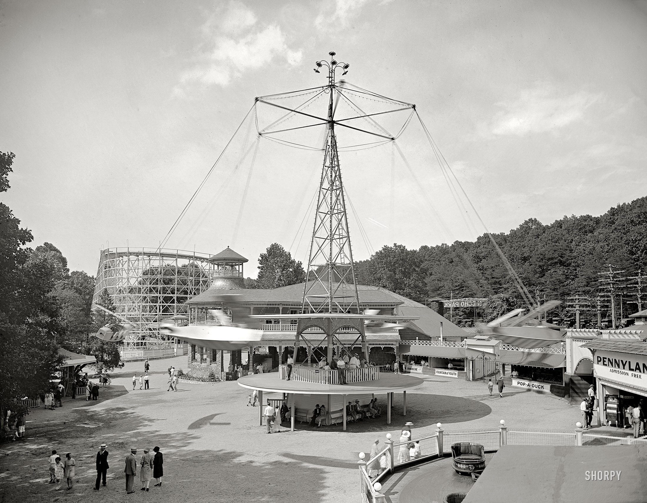 Montgomery County, Maryland, circa 1928. "Glen Echo Park." Another look at this old-school attraction in the Washington suburbs. View full size.