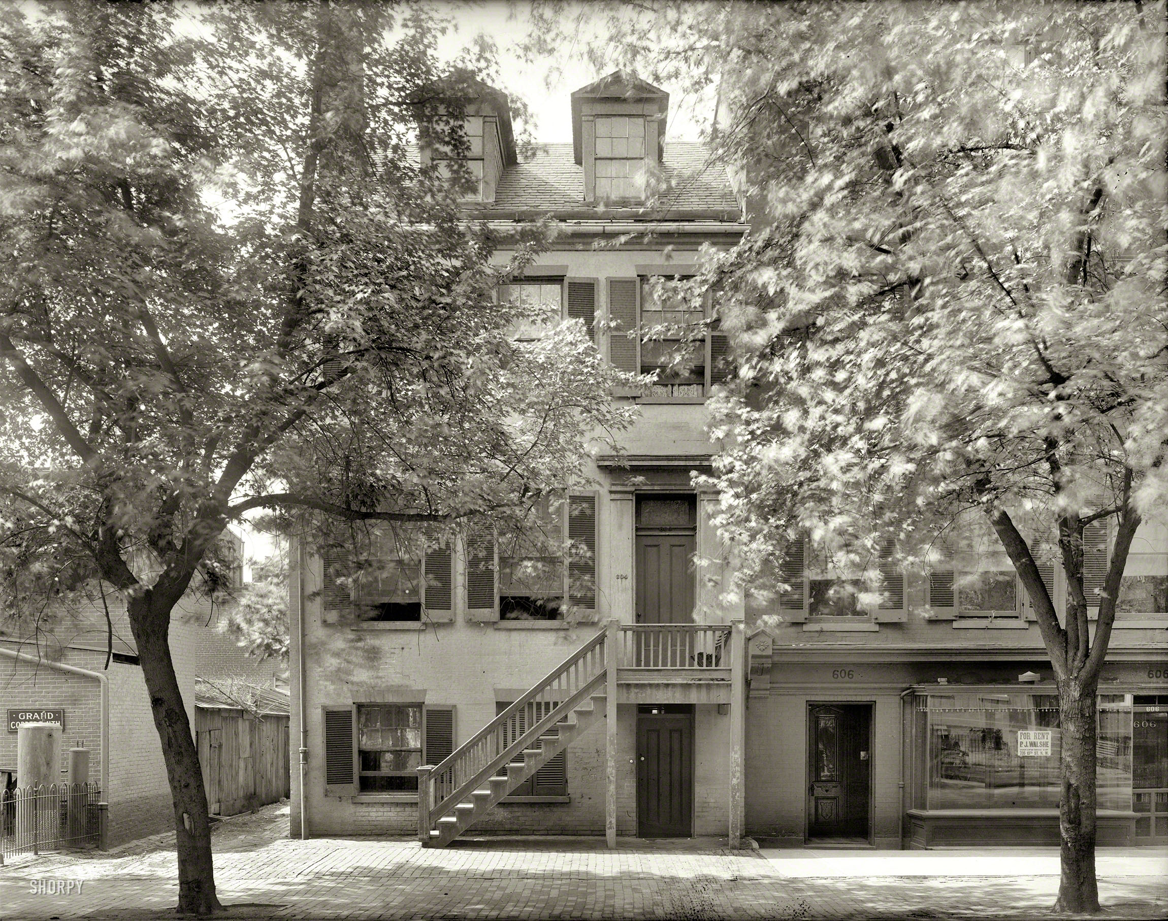 Washington, D.C., circa 1925. "House at 604 H Street N.W., at which plot to assassinate Lincoln was hatched." National Photo Co. View full size.
