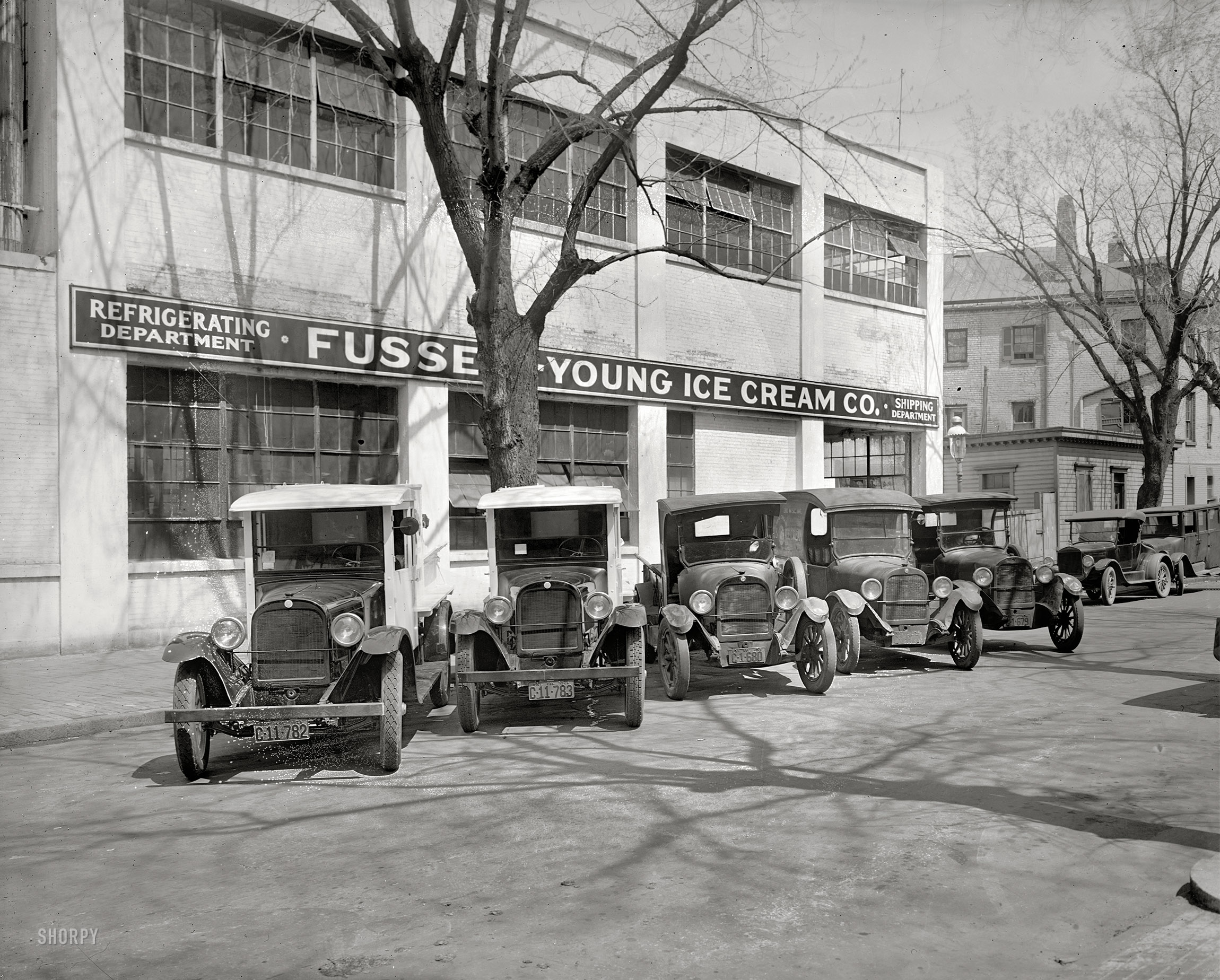 Washington, D.C., 1926. "Semmes Motor Co. -- Fussell Ice Cream trucks." National Photo Company Collection glass negative. View full size.