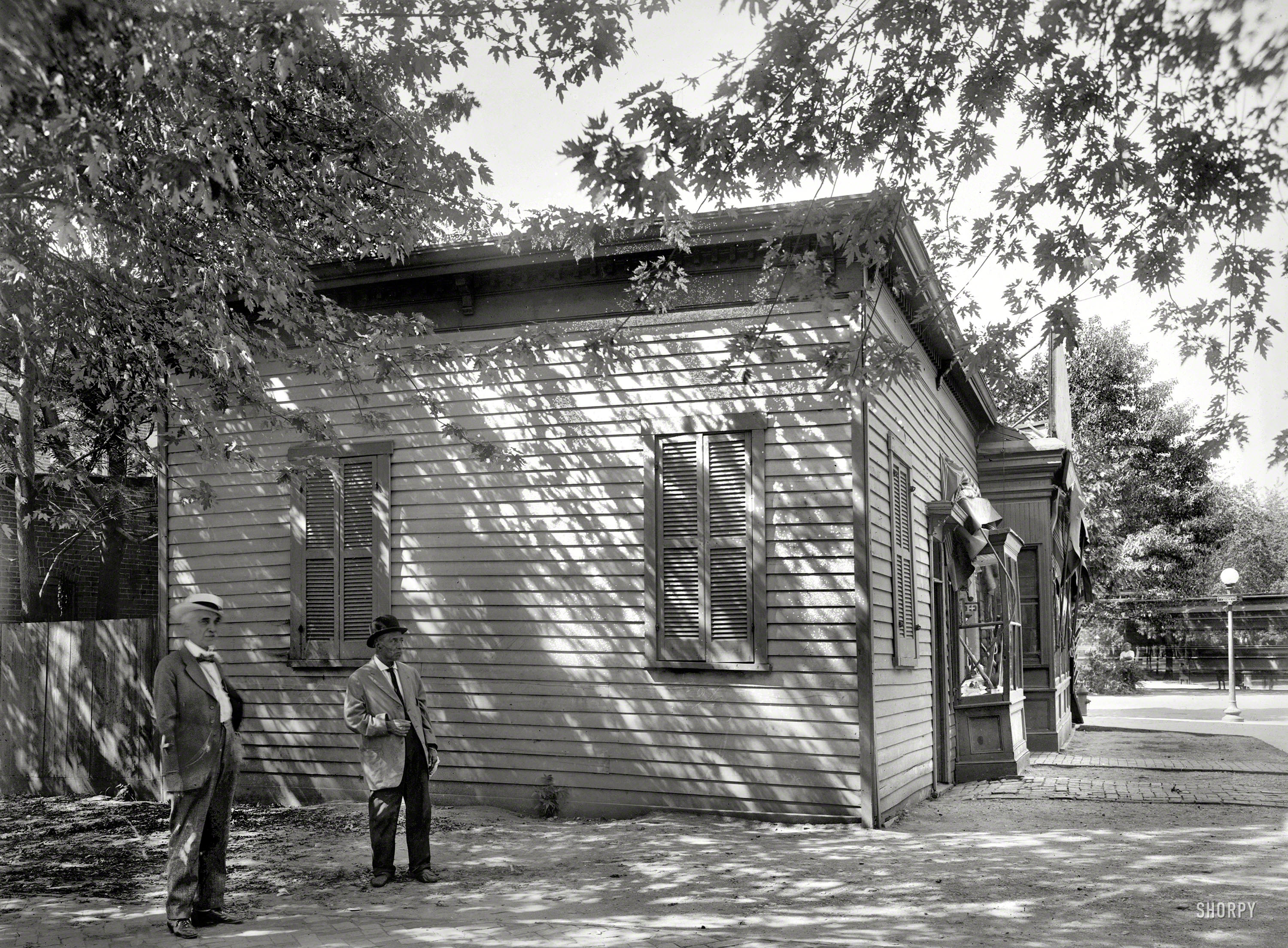 Circa 1917. "Said to be the first school in the District of Columbia, 4th & C Streets S.E." National Photo Company Collection glass negative. View full size.