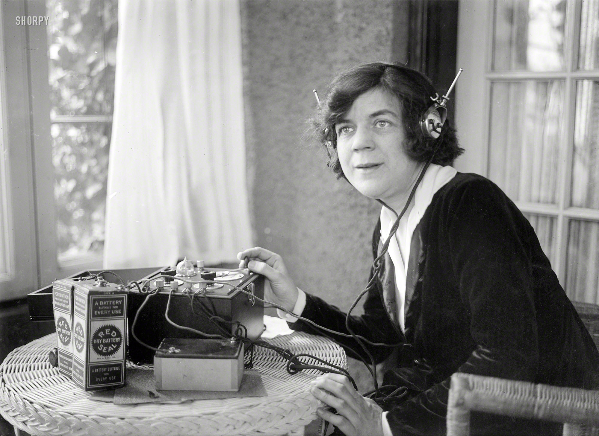 Circa 1921 in New York, the British pianist and conductor Ethel Leginska, last seen here. 5x7 glass negative, George Grantham Bain Collection. View full size.
