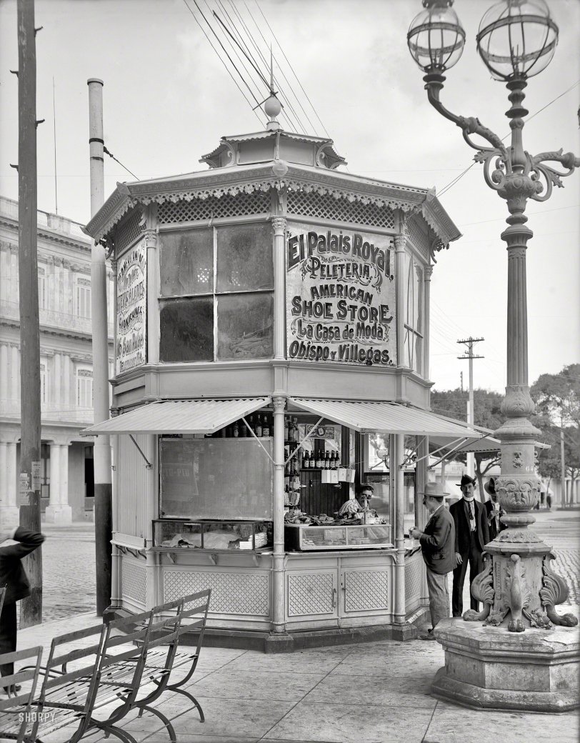 Eight-Corner Store: 1904