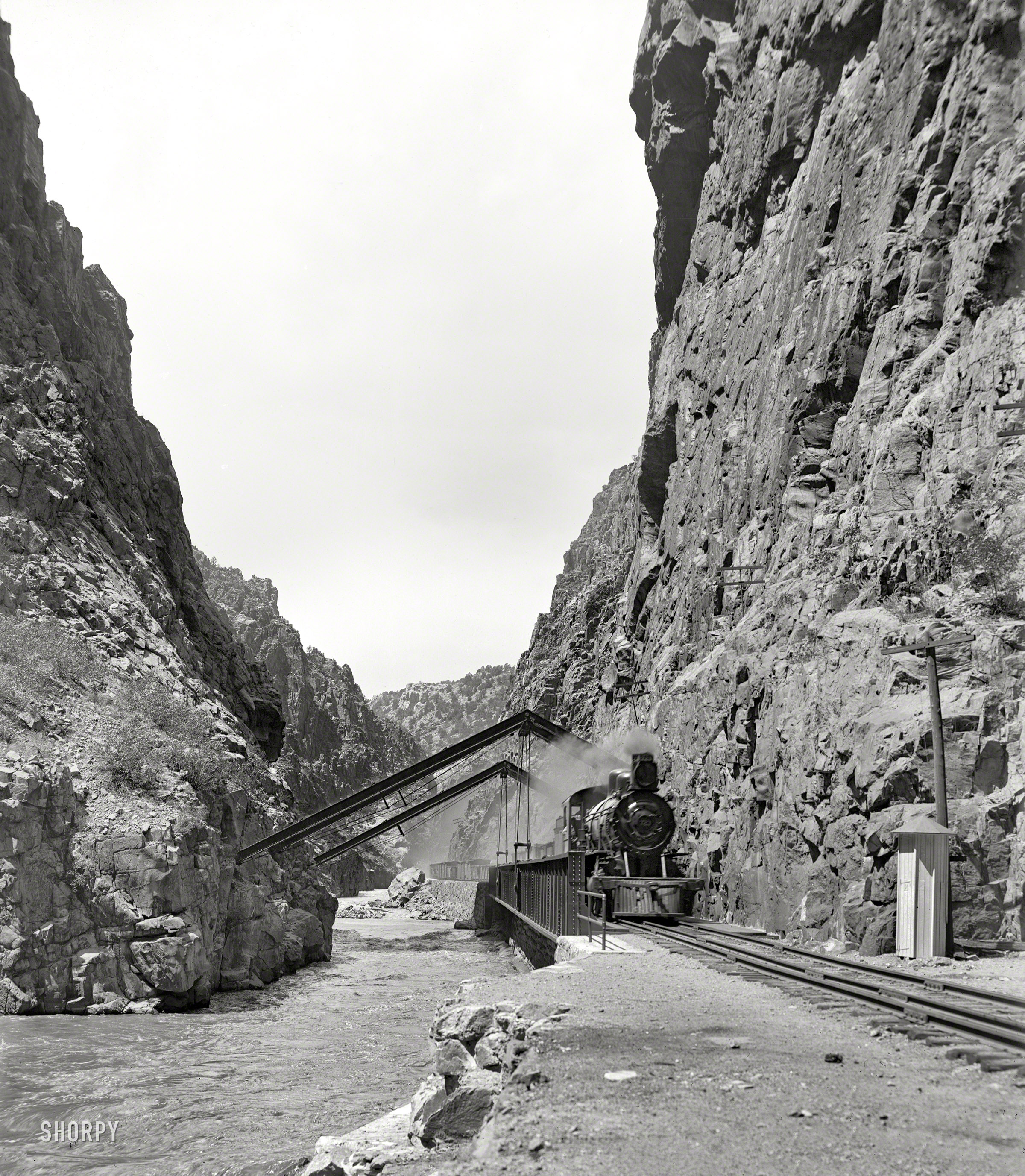 Colorado circa 1900. "In the Royal Gorge, Arkansas River, Rio Grande Southern Railway." 8x10 glass negative by William Henry Jackson. View full size.