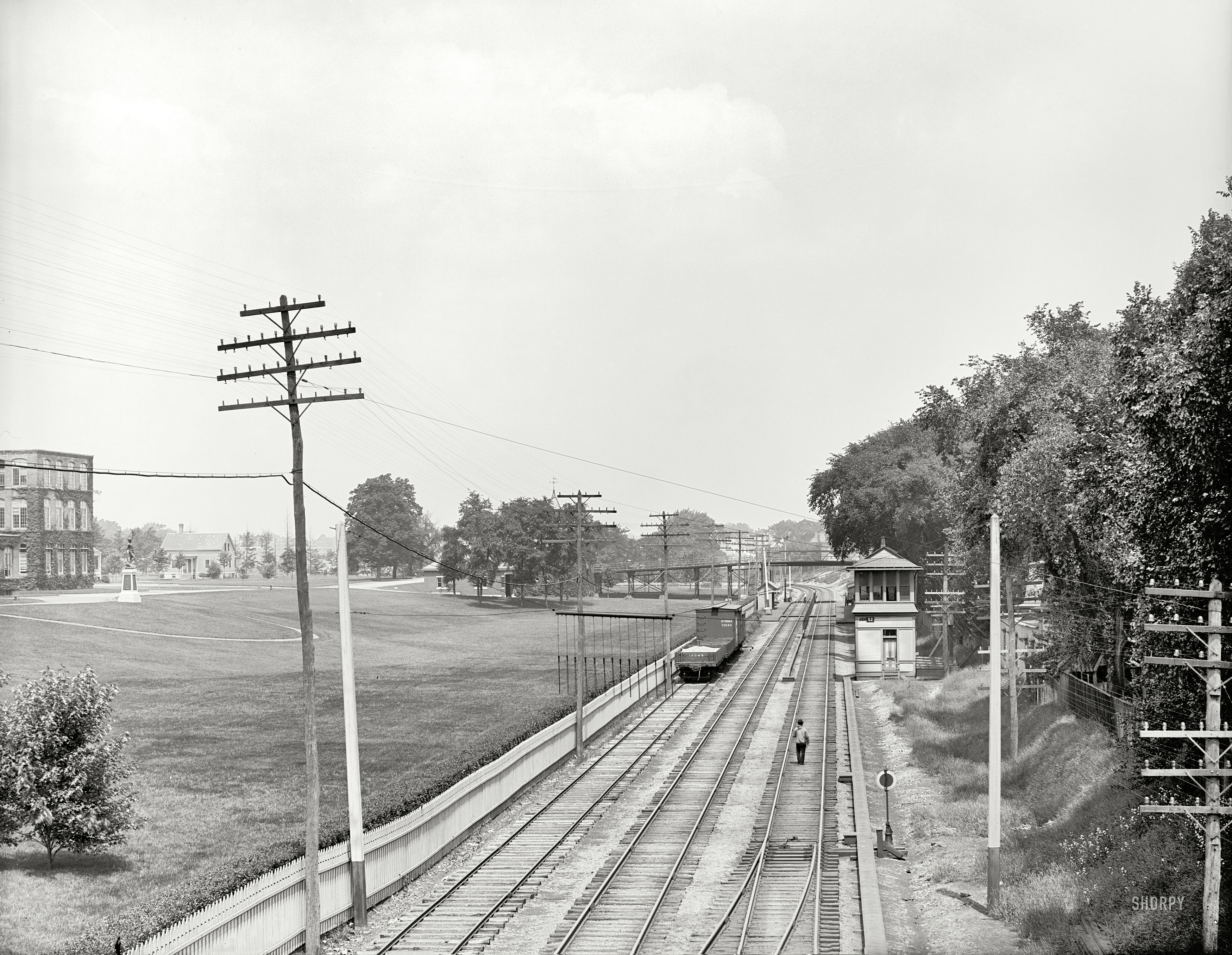 Providence, Rhode Island, circa 1906. "Gorham Manufacturing Co." 8x10 inch dry plate glass negative, Detroit Publishing Company. View full size.