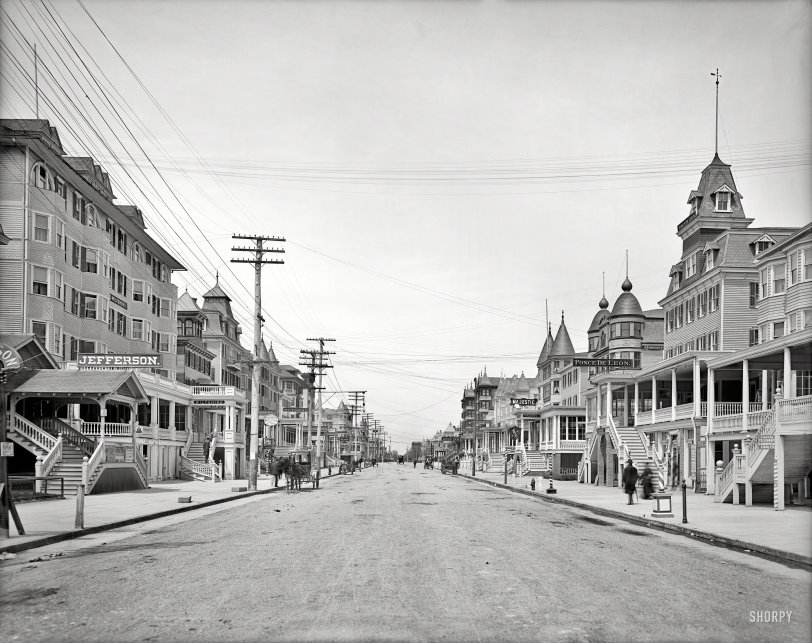 Circa 1904. "Virginia Avenue -- Atlantic City, New Jersey." 8x10 inch dry plate glass negative, Detroit Publishing Company. View full size.
