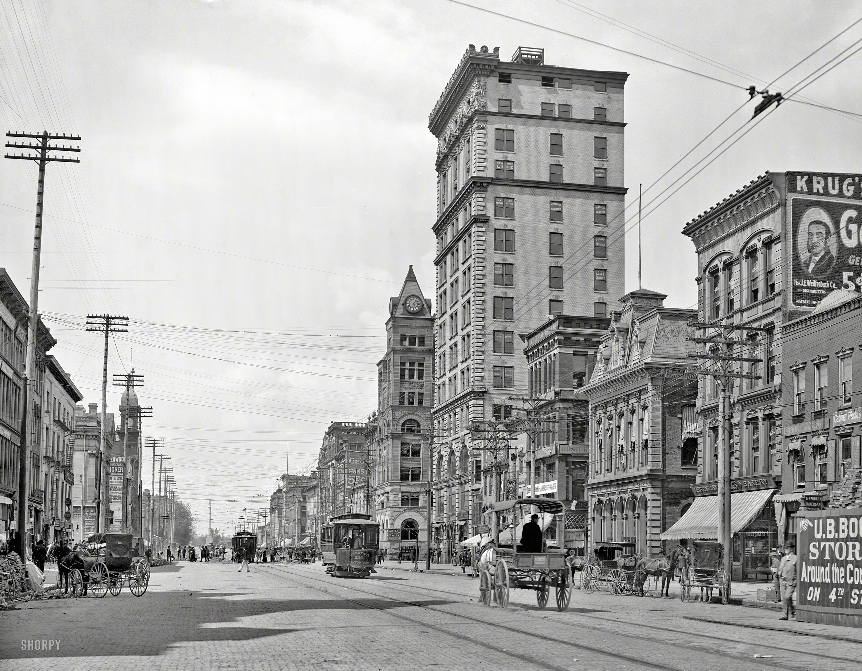 1904. "Main Street -- Dayton, Ohio." Home of the Tooth Tower. 8x10 inch dry plate glass negative, Detroit Publishing Company. View full size.