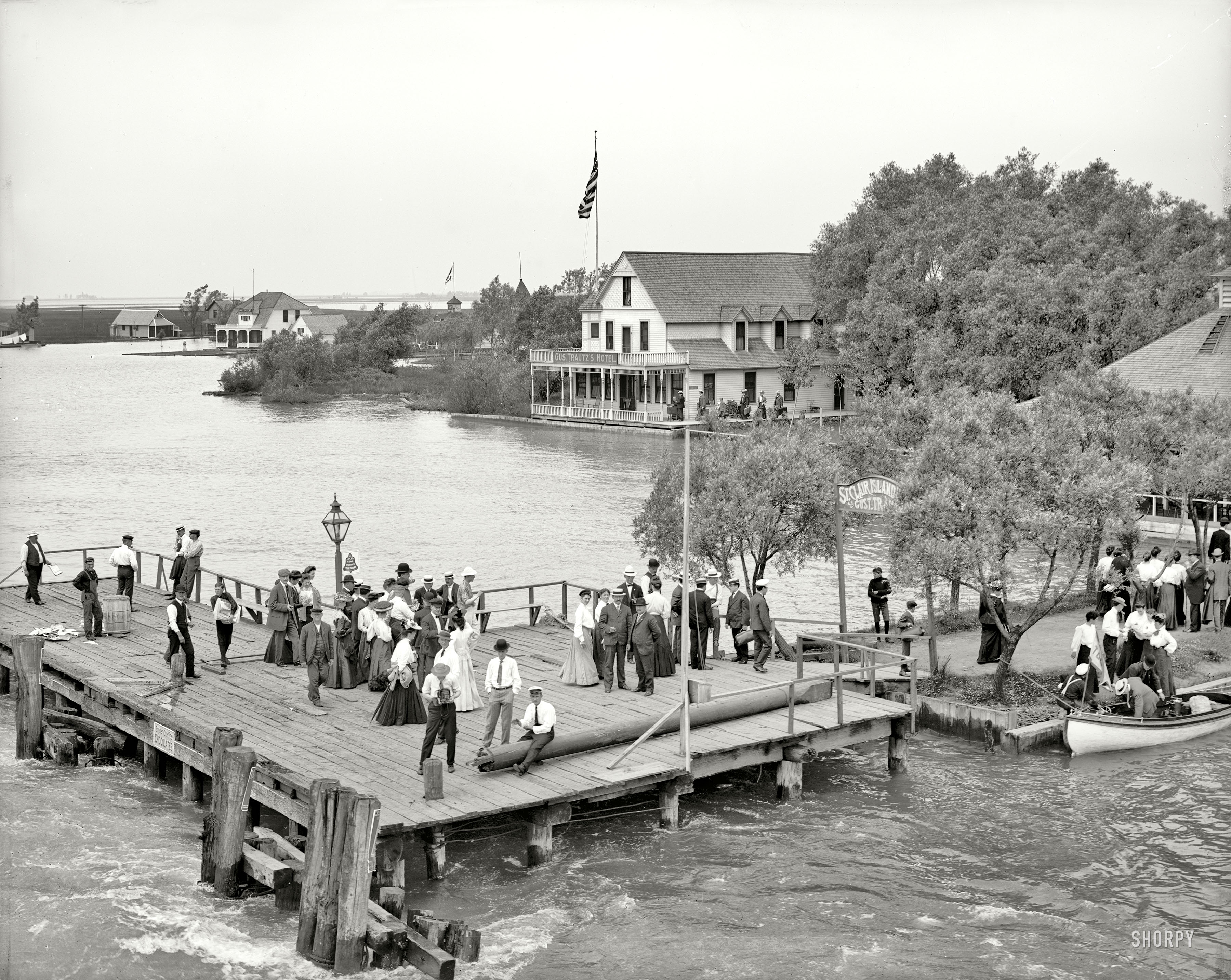 St. Clair Flats, Michigan, circa 1905. "Resort sightseers on dock of Gus. Trautz's Hotel." 8x10 glass negative, Detroit Publishing Company. View full size.