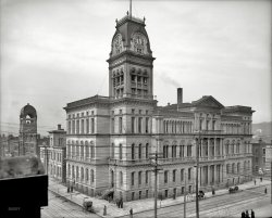 Circa 1906. "City Hall, Louisville, Kentucky." Continuing our survey of public buildings in the Derby City. 8x10 inch glass negative. View full size.