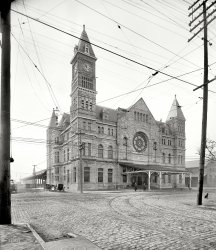 Circa 1906. "Union Station, Louisville, Kentucky." Continuing our architectural tour of the Derby City, with Fido as our guide. 8x10 glass neg. View full size.