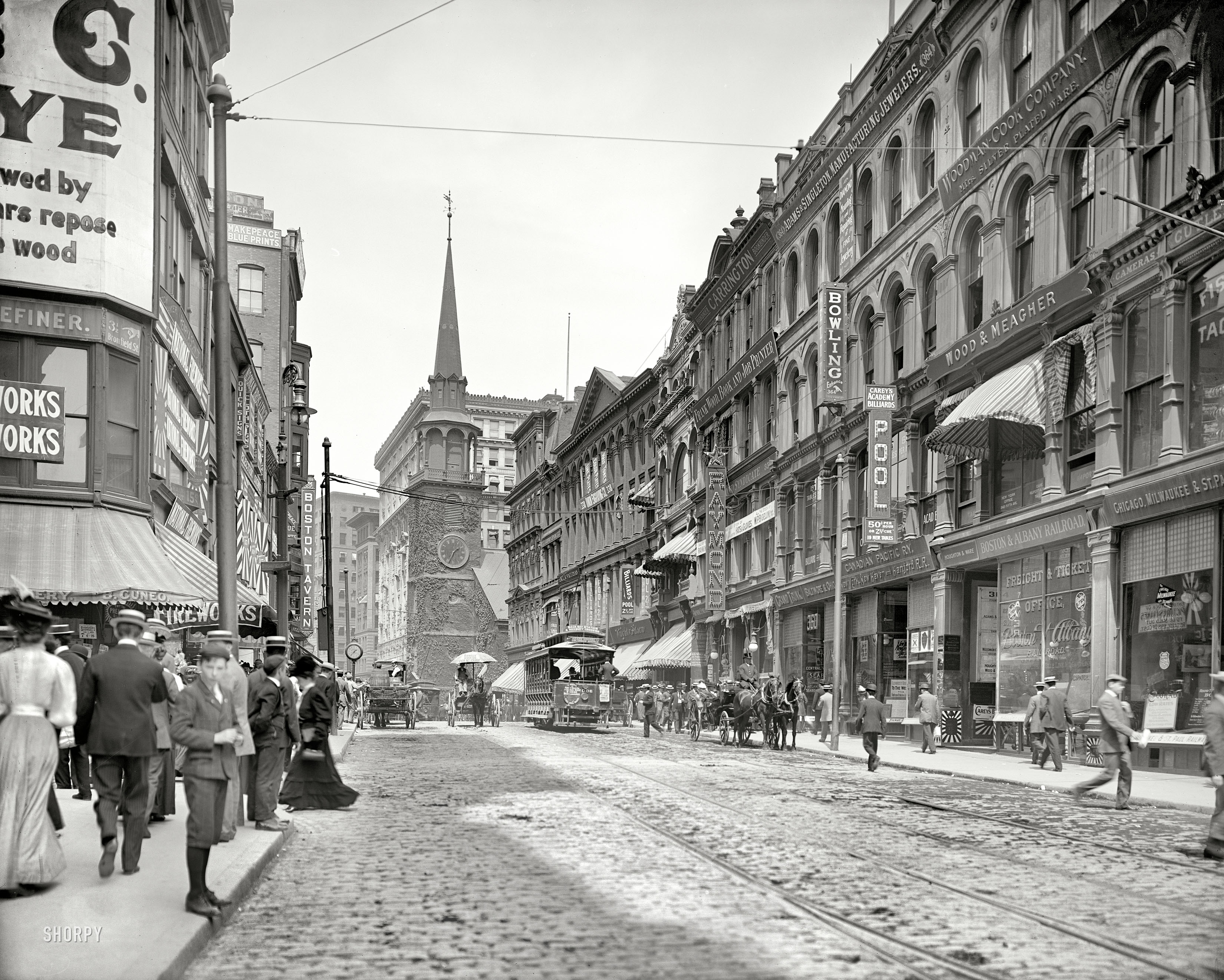 Boston circa 1906. "Washington Street." On our left: National Fireworks. 8x10 inch dry plate glass negative, Detroit Publishing Company. View full size.
