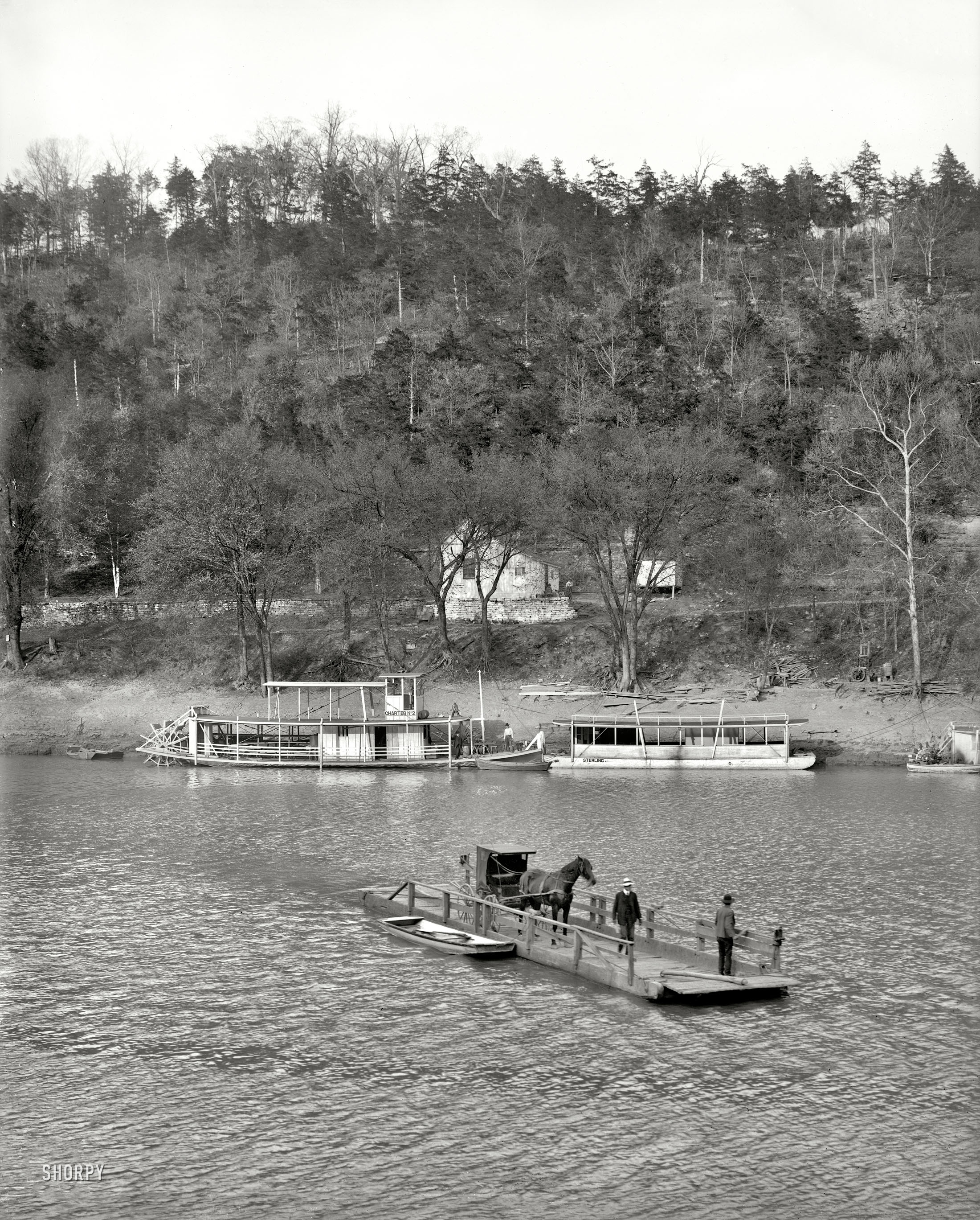 Circa 1907. "Primitive ferry, High Bridge, Kentucky River." 8x10 inch dry plate glass negative, Detroit Publishing Company. View full size.