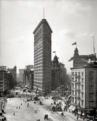 New York circa 1903. "The Flatiron Building." Topping the list of favorite triangular skyscrapers. Detroit Publishing glass negative. View full size.