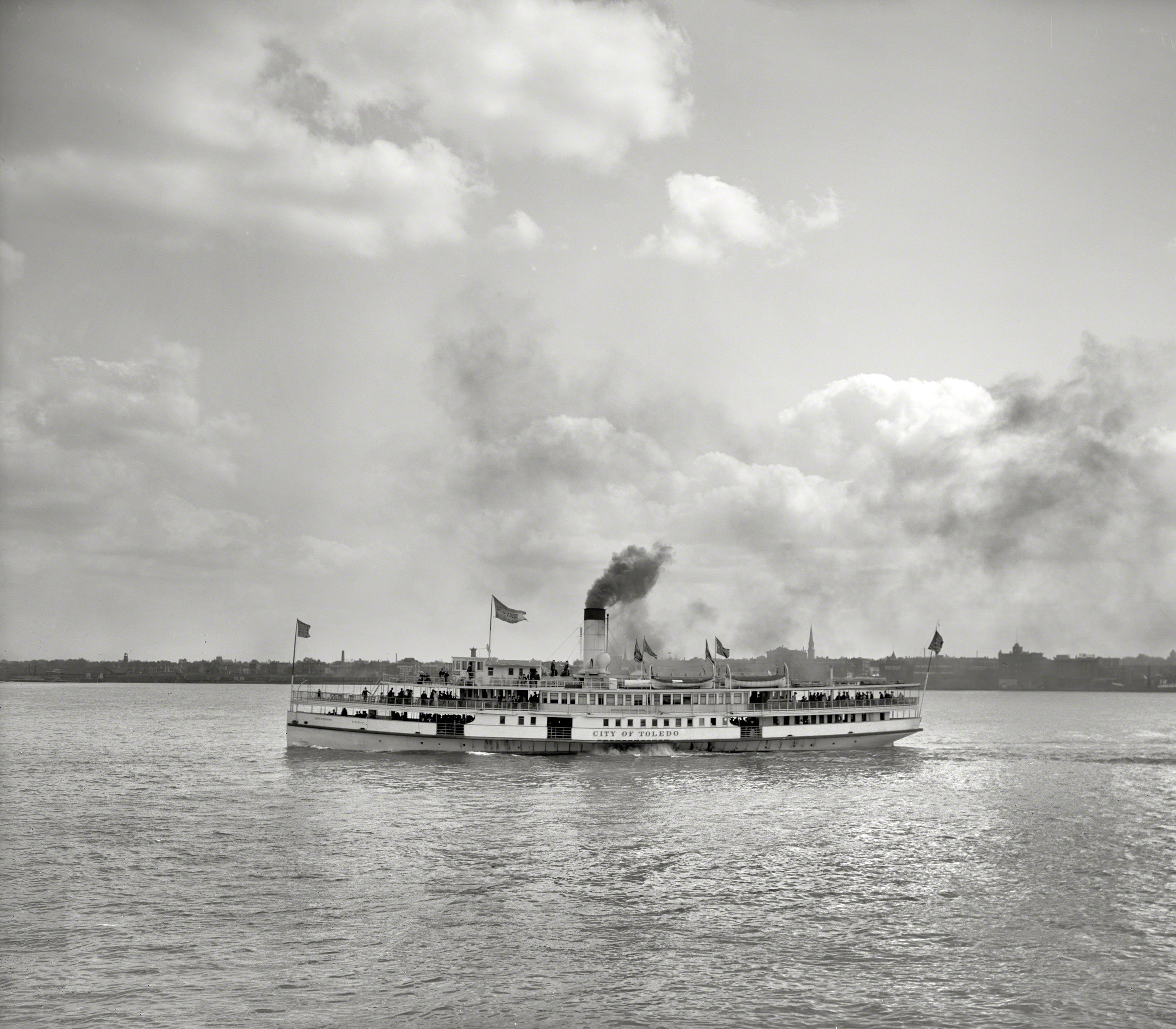 Detroit circa 1903. "Steamer City of Toledo." Sidewheeler smoke on the water. 8x10 inch dry plate glass negative, Detroit Publishing Company. View full size.