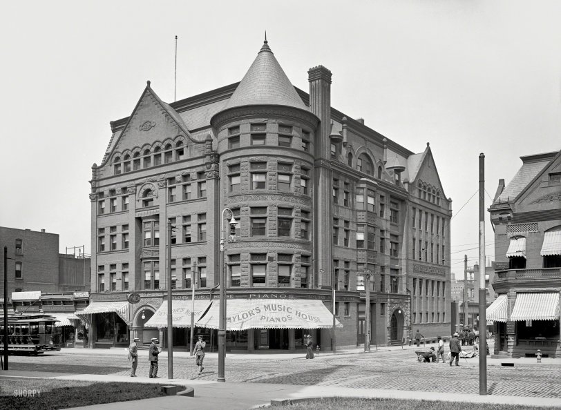 Circa 1906. "YMCA Building, Springfield, Massachusetts." 8x10 inch dry plate glass negative, Detroit Publishing Company. View full size.