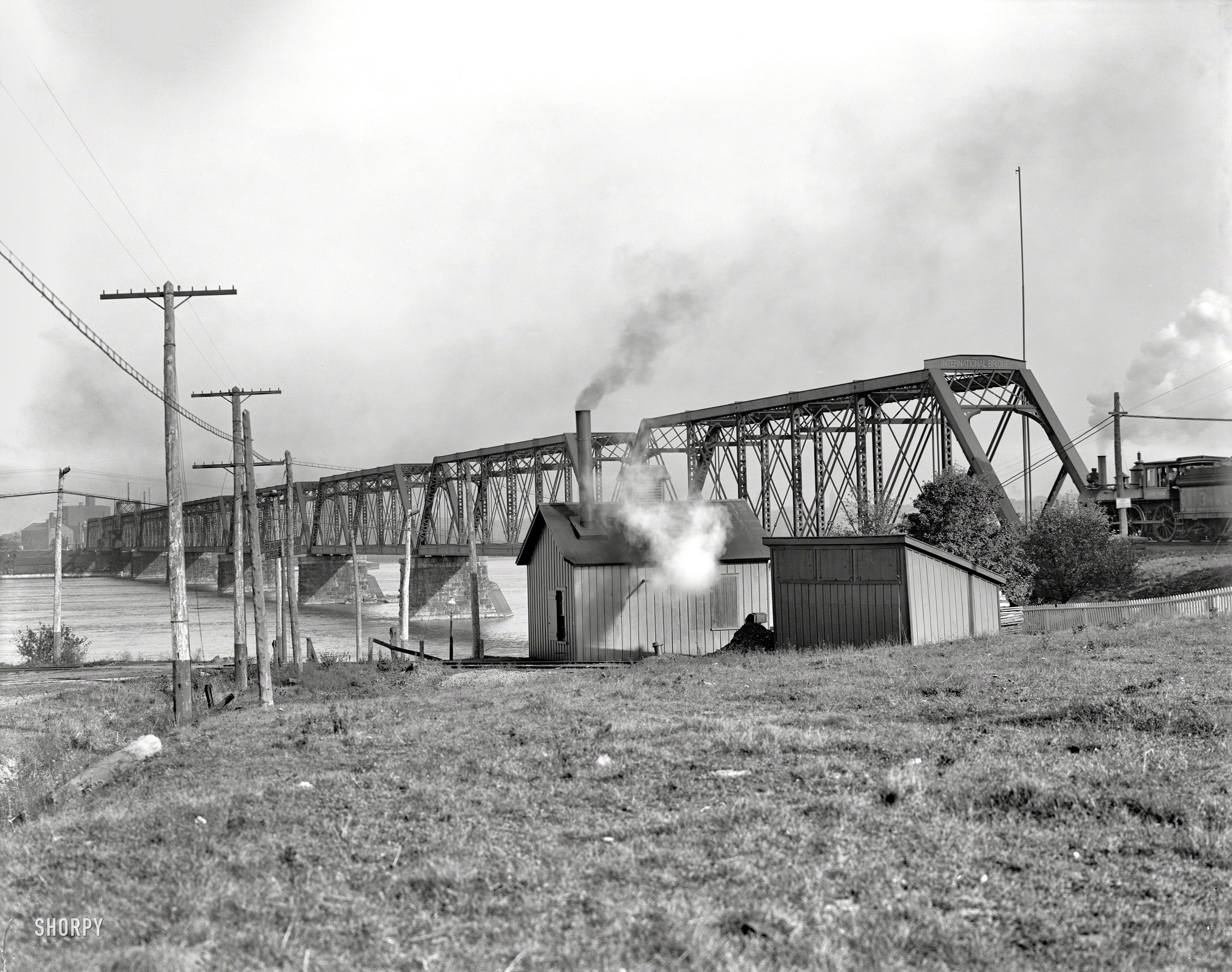 Circa 1910. "International Bridge over Niagara River at Buffalo, New York." 8x10 inch dry plate glass negative, Detroit Publishing Company. View full size.