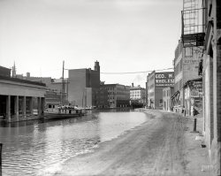 Utica, New York, circa 1910. "Erie Canal at Utica." 8x10 inch dry plate glass negative, Detroit Publishing Company. View full size.