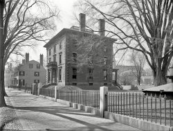 Circa 1910. Salem, Massachusetts. "Bertram-Waters House (Salem Public Library), 370 Essex Street." 8x10 glass negative, Detroit Publishing Co. View full size.