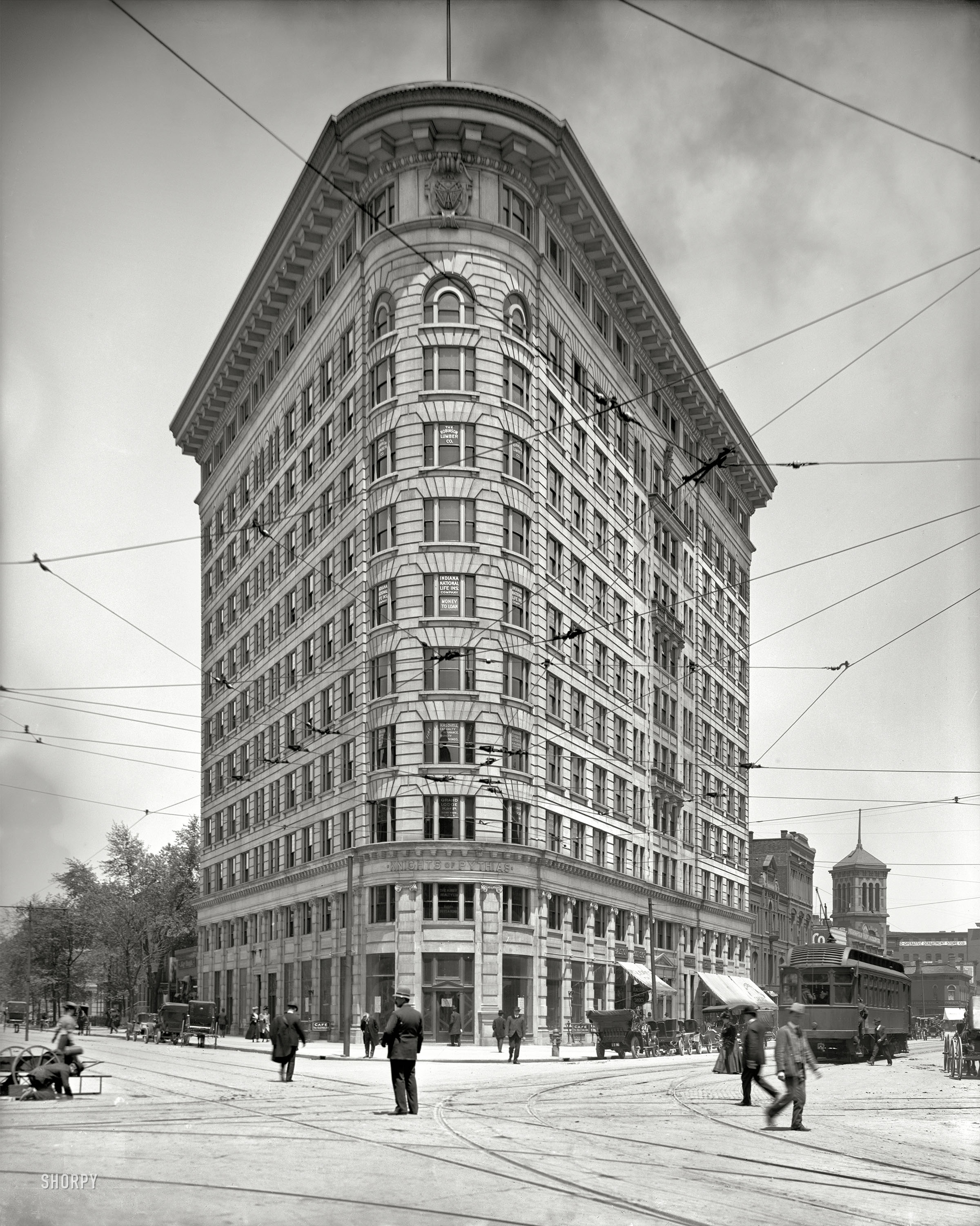 Indianapolis, Indiana, circa 1907. "Knights of Pythias Building." A sort of Flatiron wannabe. 8x10 inch glass negative, Detroit Publishing Company. View full size.