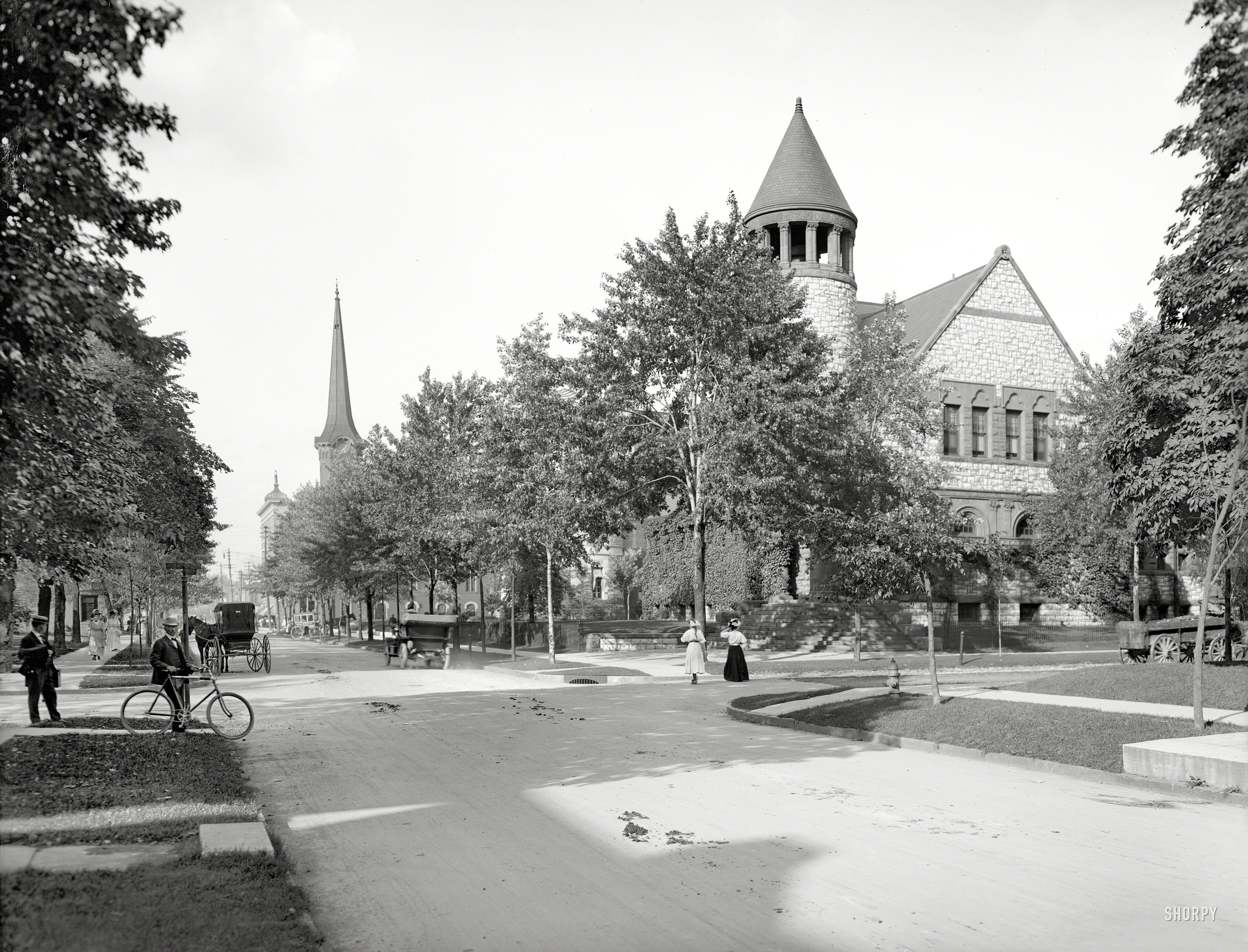Saginaw, Michigan, circa 1908. "Hoyt Library." With a number of hazards for the unwary pedestrian. 8x10 glass negative, Detroit Publishing Co. View full size.