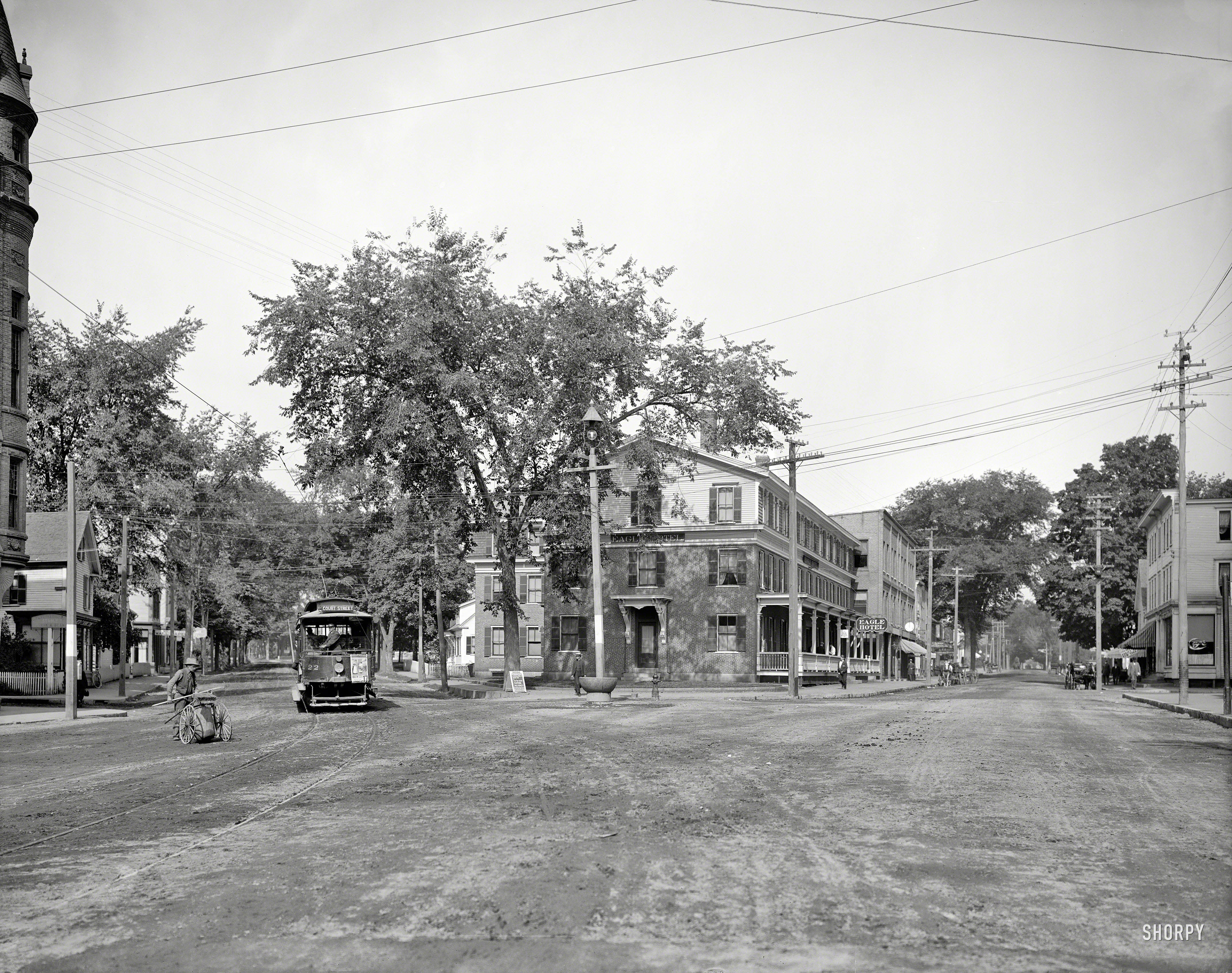 Laconia, New Hampshire, circa 1907. "Pleasant and Main Streets." There's a lot to see in this super-detailed view, including the latest "moving pictures." 8x10 inch dry plate glass negative, Detroit Publishing Company. View full size.
