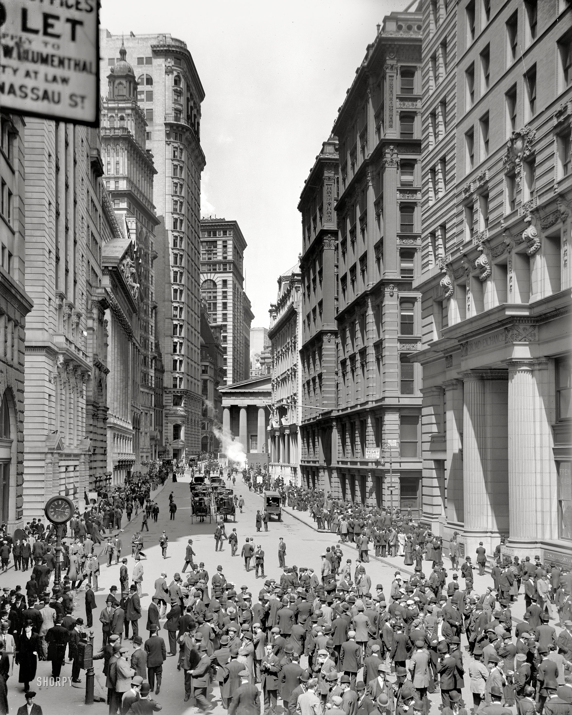 Lower Manhattan circa 1906. "Broad Street and curb market, New York." 8x10 inch dry plate glass negative, Detroit Publishing Company. View full size.