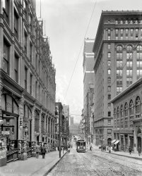 Pittsburgh circa 1908. "Fifth Avenue looking north." On the left, Kaufmann's. 8x10 inch dry plate glass negative, Detroit Publishing Company. View full size.