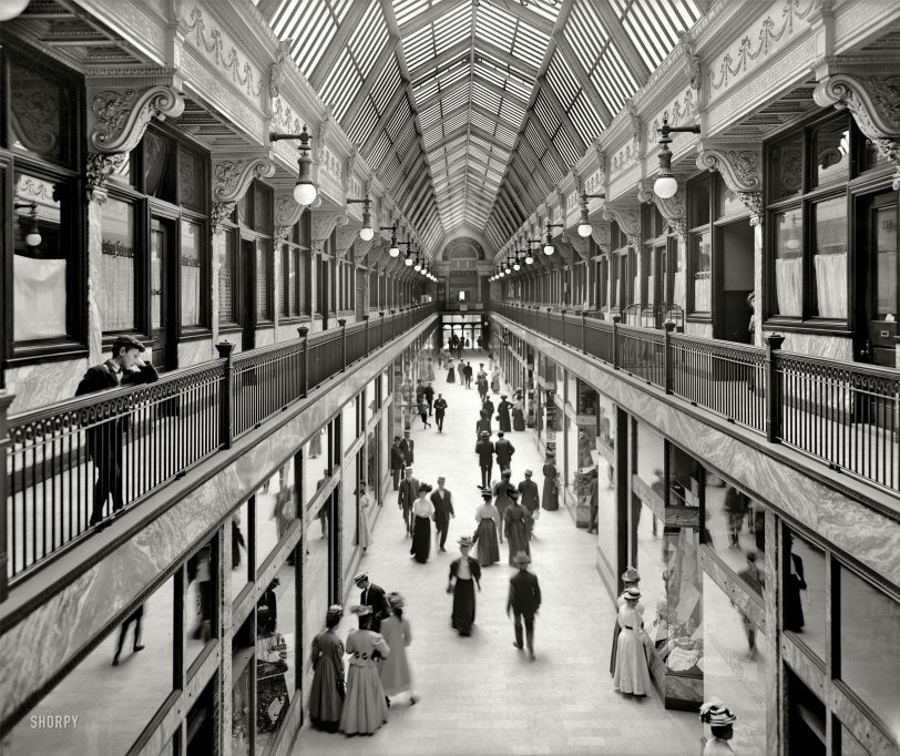 Cleveland circa 1908. "Colonial Arcade." Seen earlier here and here. 8x10 inch dry plate glass negative, Detroit Publishing Company. View full size.

