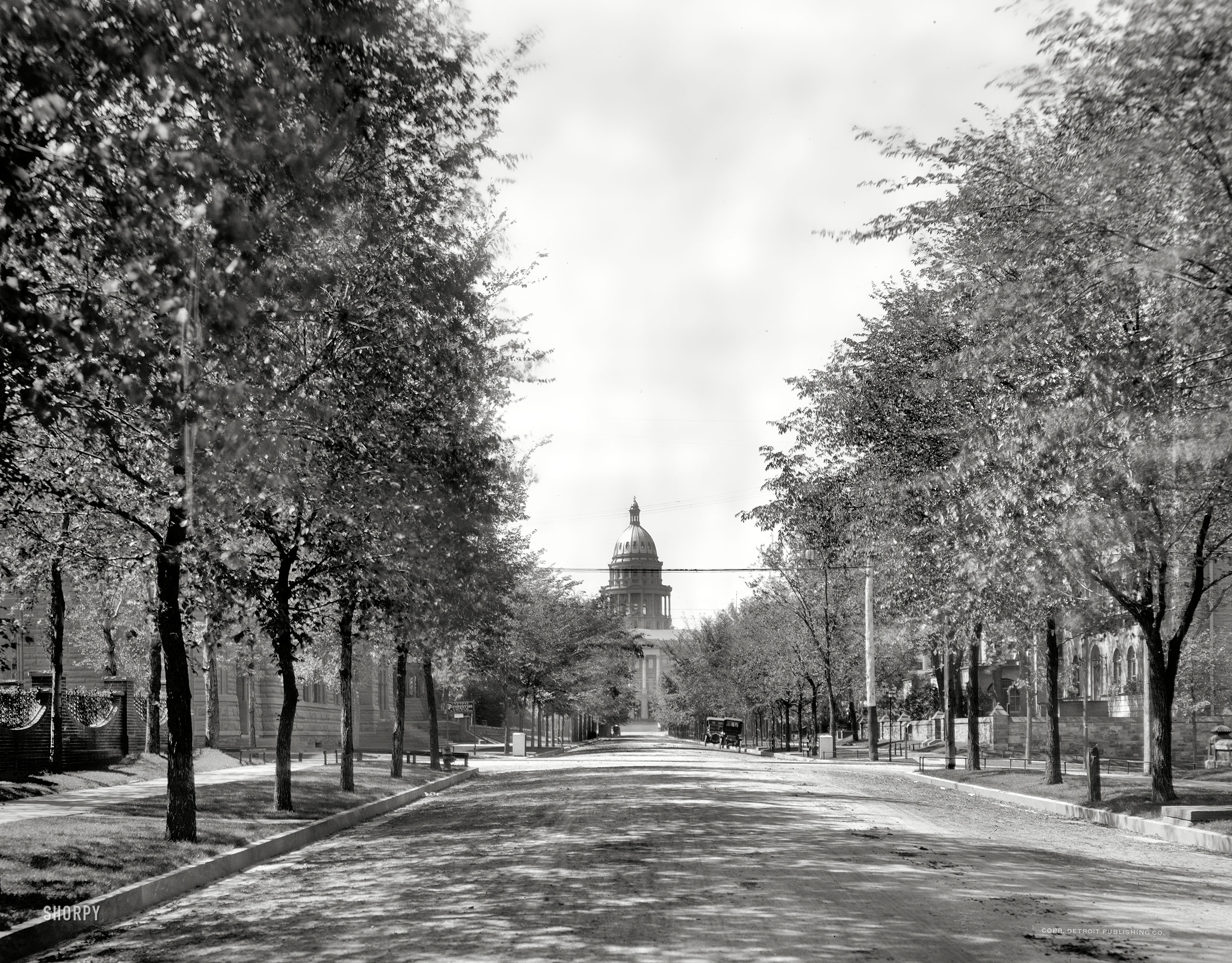 Denver circa 1908. "Sherman Avenue and Colorado statehouse." 8x10 glass negative by William Henry Jackson, Detroit Publishing Co. View full size.