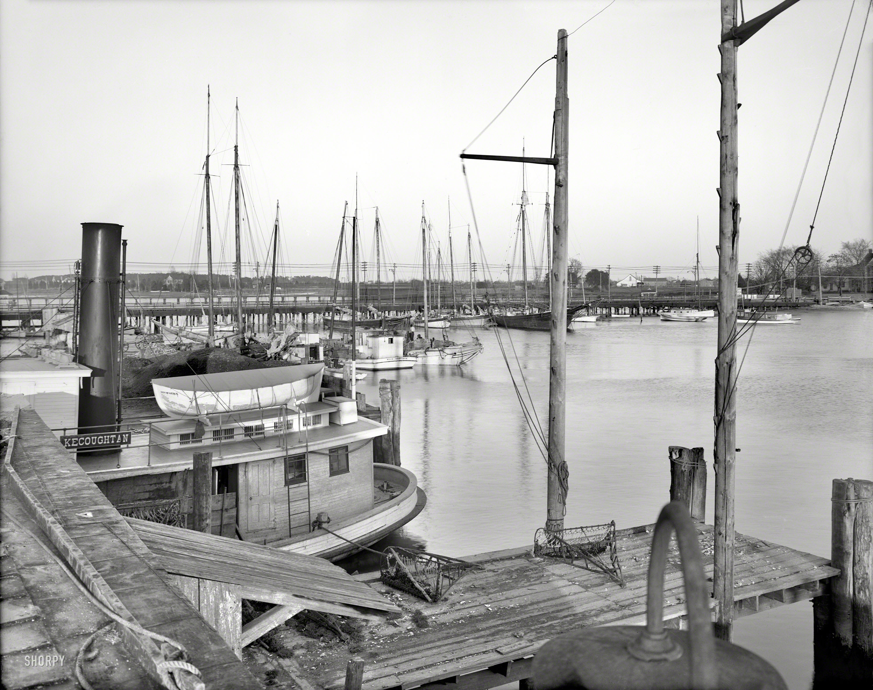Hampton, Virginia, circa 1908. "Oyster steamboat Kecoughtan at landing." 8x10 inch dry plate glass negative, Detroit Publishing Company. View full size.