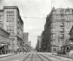 Duluth, Minnesota, circa 1909. "Superior Street." The newsboy's headline: JAP RIOT CRISIS. 8x10 inch glass negative, Detroit Publishing Co. View full size.