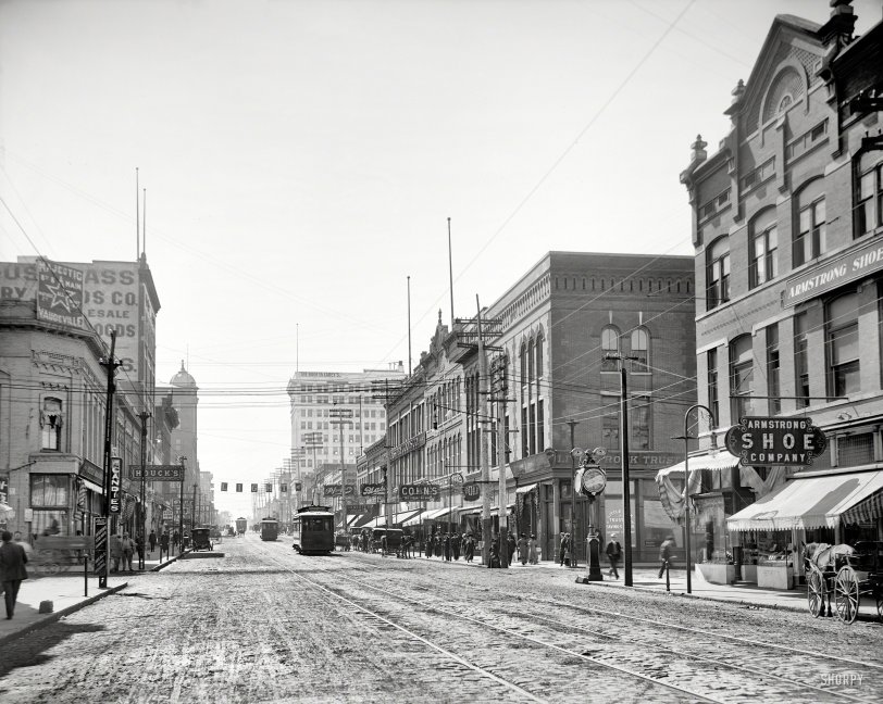 Little Rock, Arkansas, circa 1910. "Main Street." Home to a number of intriguing juxtapositions. 8x10 inch glass negative, Detroit Publishing Co. View full size.
