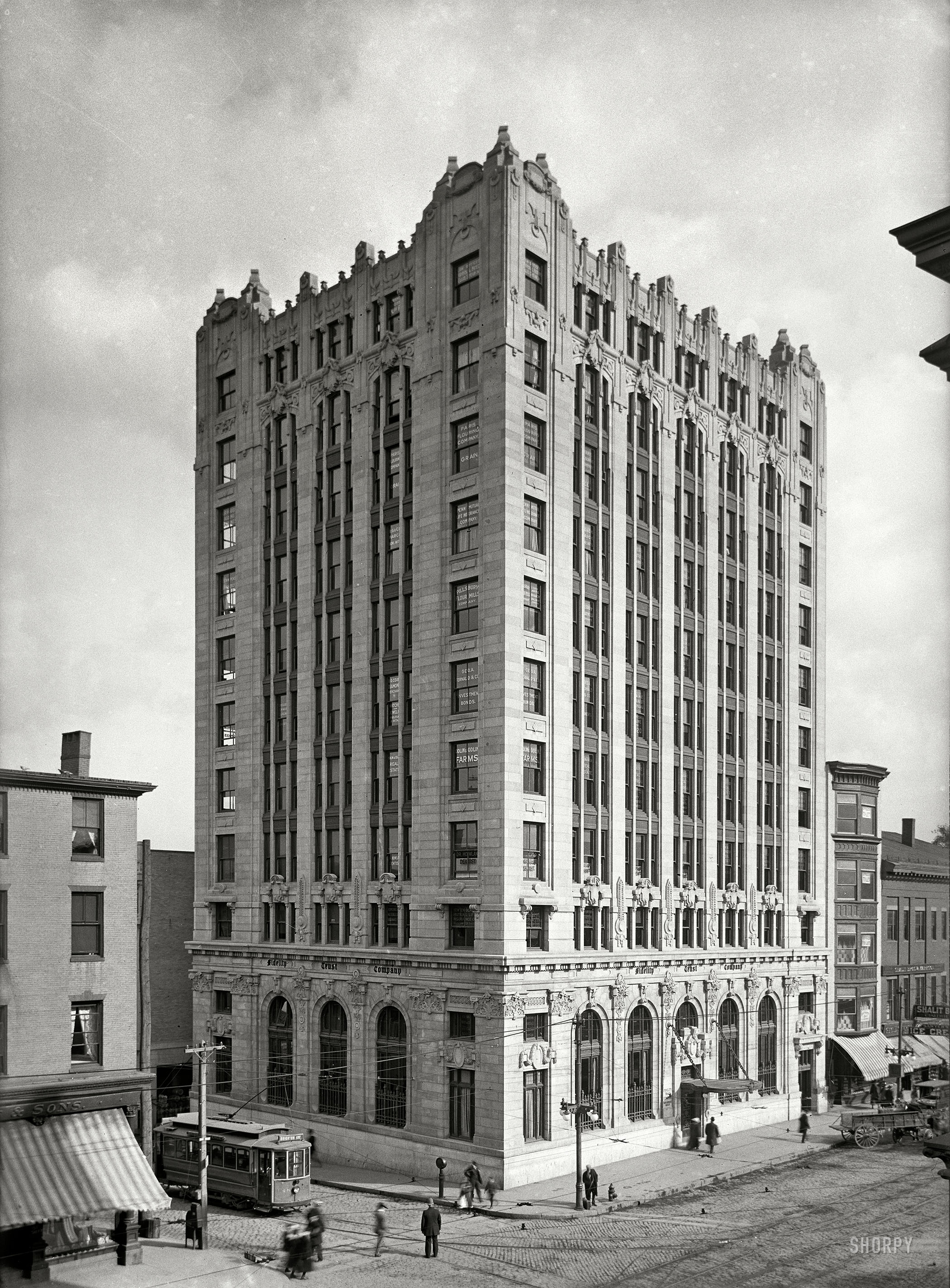 Portland, Maine, circa 1910. "Fidelity Trust building, Congress Street." 5x7 inch dry plate glass negative, Detroit Publishing Company. View full size.