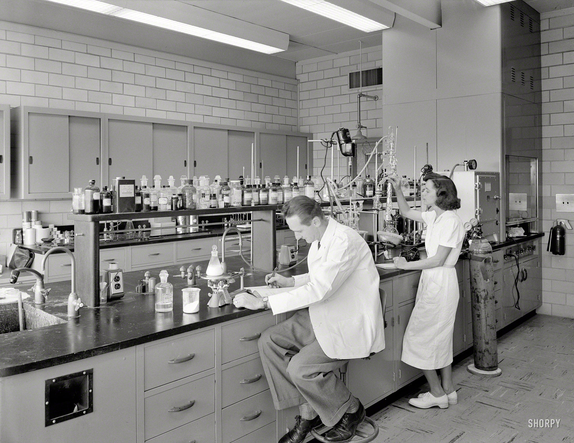 May 15, 1951. "Johnson & Johnson Research Center, New Brunswick, New Jersey. Organic laboratory." Gottscho-Schleisner photo. View full size.