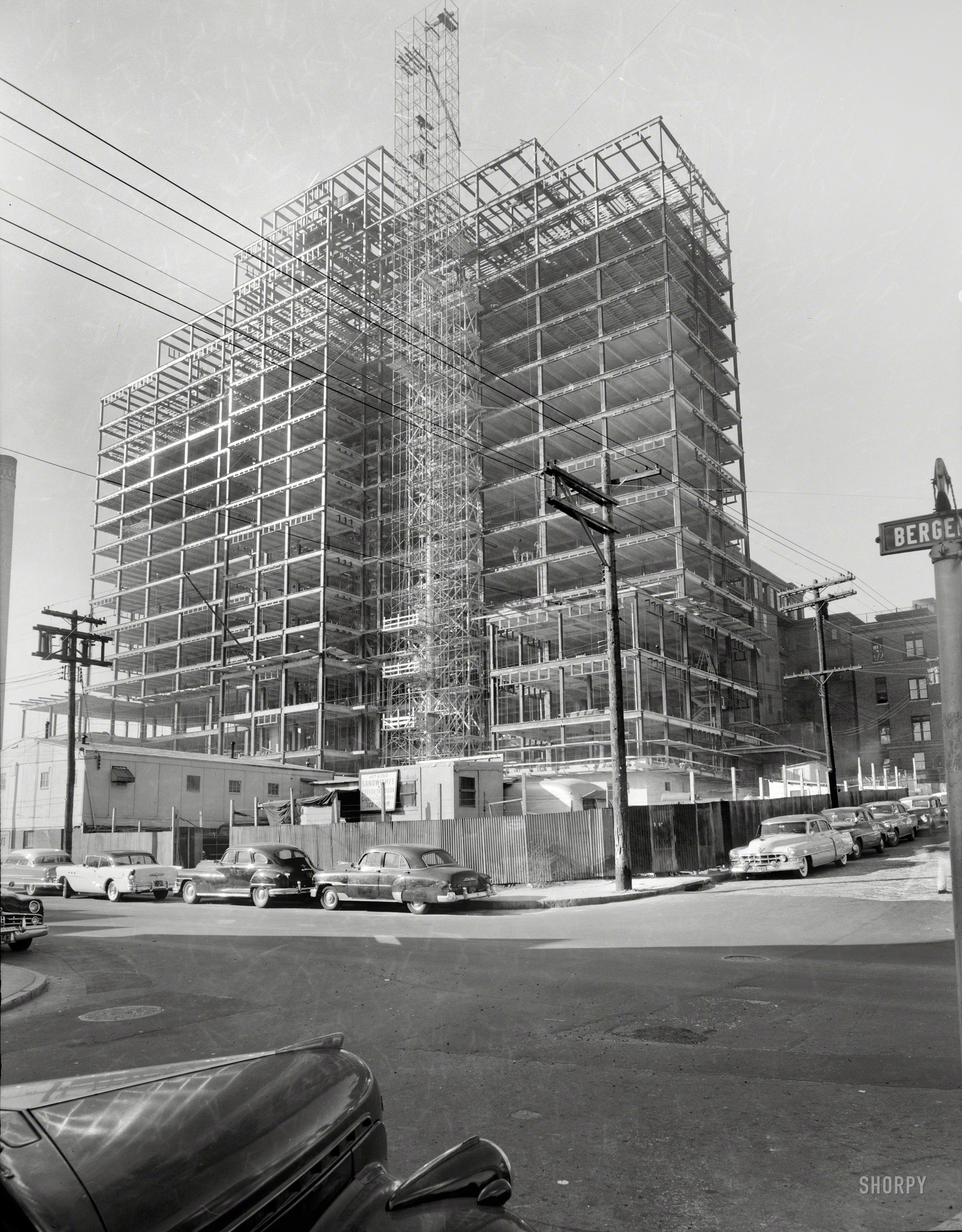 December 17, 1954. "Martland General Hospital, Newark, New Jersey. View II. Benson & Mantella, client." Gottscho-Schleisner photo. View full size.
