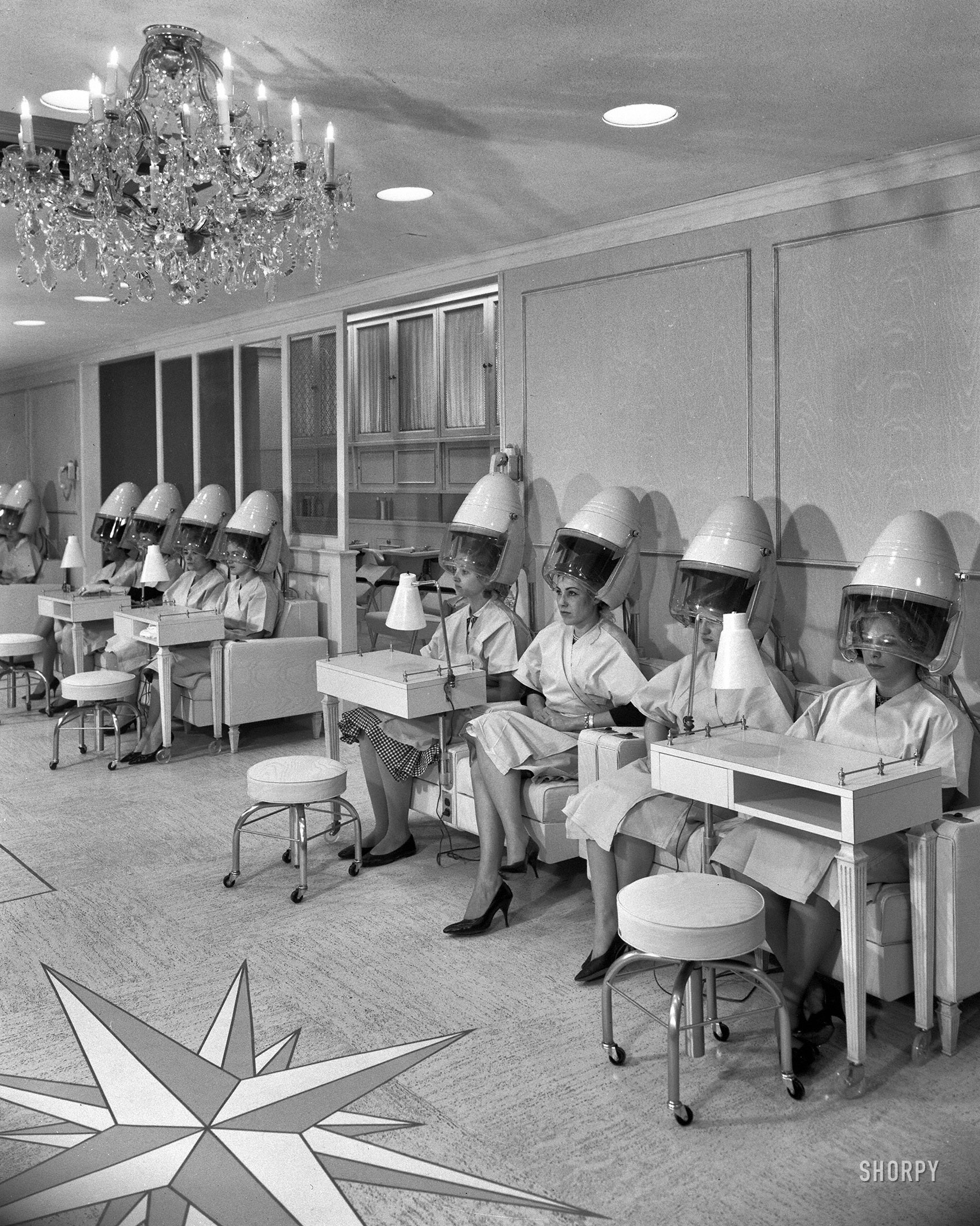 Sept. 18, 1961. New York. "Helena Rubinstein, 655 Fifth Avenue. Hair dryers." This looks as regimented as anything the Army had to offer, although I do spy one nonconformist wearing flats. Gottscho-Schleisner photo. View full size.