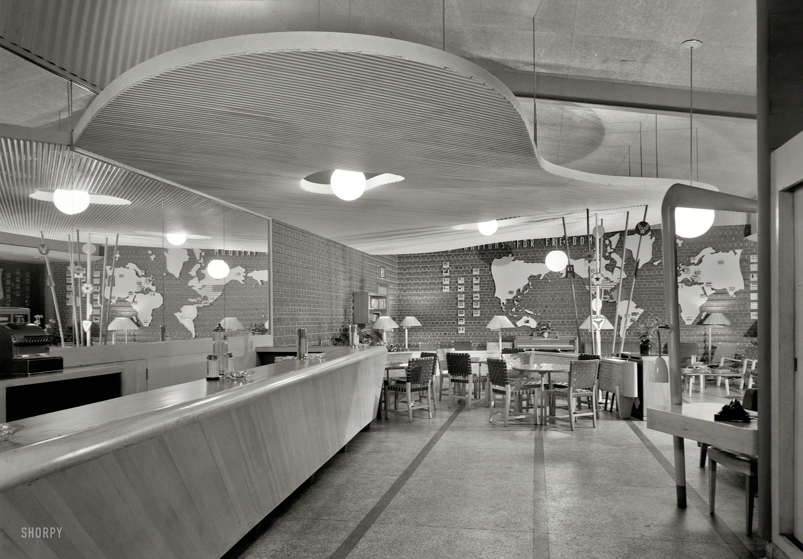 Sept. 3, 1943. "Harrisburg, Pa., U.S.O. -- Pennsylvania Railroad Canteen & Lounge, interior." Large-format negative by Gottscho-Schleisner. View full size.