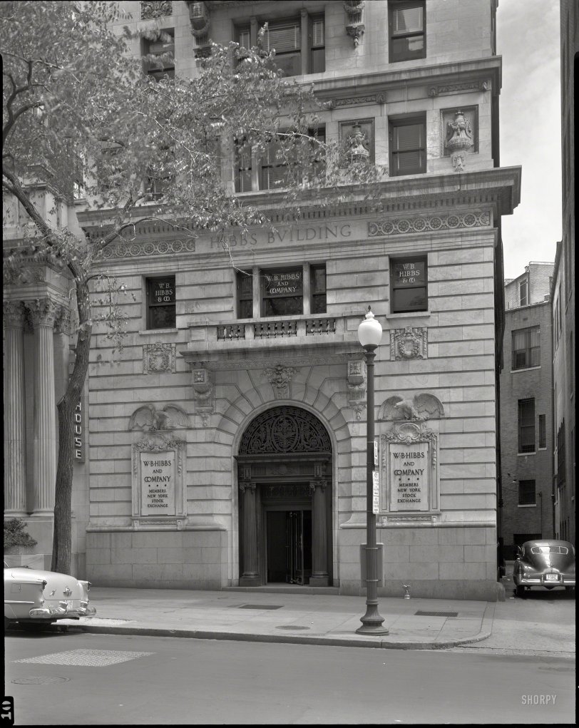 1954. Washington, D.C. "Hibbs Building, 15th Street and Pennsylvania Avenue. Exterior." 8x10 acetate negative by Theodor Horydczak. View full size.
