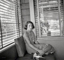 Circa 1936. "Muschenheim, William, Mrs., portrait photograph." Wife of the modernist architect. Nitrate negative by Arnold Genthe. View full size.