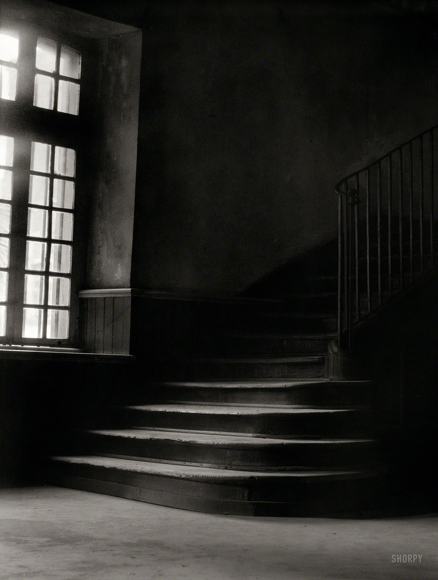 Circa 1925. "Stairway in the old Ursuline convent, New Orleans." 4x5 nitrate negative by Arnold Genthe. View full size.