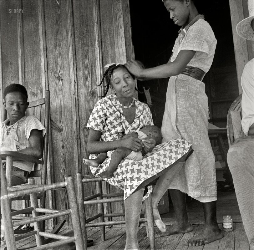 July 1936. "Negro women near Earle, Arkansas." Medium-format nitrate negative by Dorothea Lange for the Farm Security Administration. View full size.
