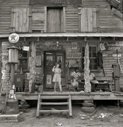 Country Store: 1939